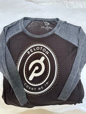 Peloton Black Body Raglan Tee with Heather Gray Sleeves